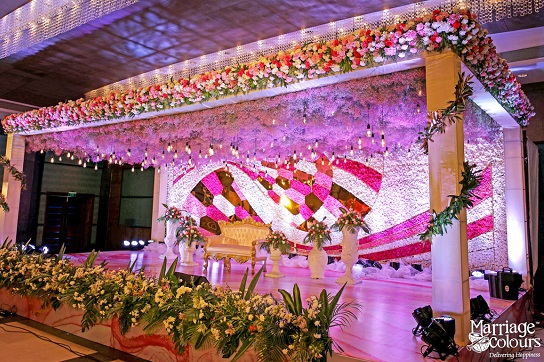 contemporary floral decor, reception decorations, GKS Conventions