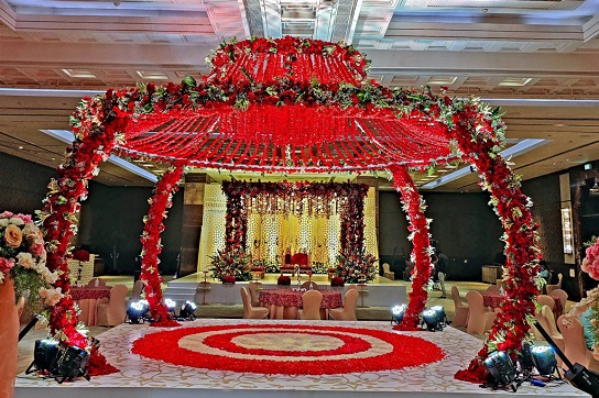 Varmala Decor, Phera Stage Decor