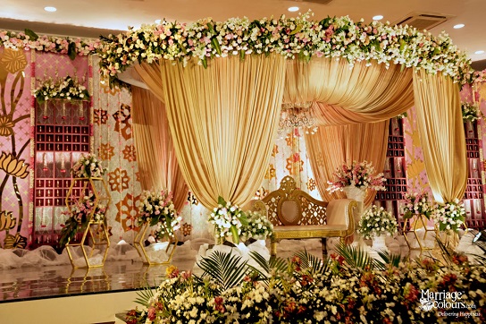 vintage reception decor