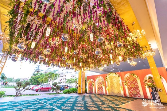 grand entrance decor with crystal ball hangings