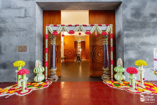 Temple Bay Mahabalipuram Engagement Decor