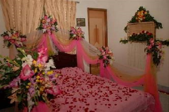Honeymoon Suites & Packages 