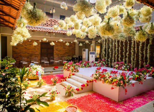 Intimate Wedding Decor
