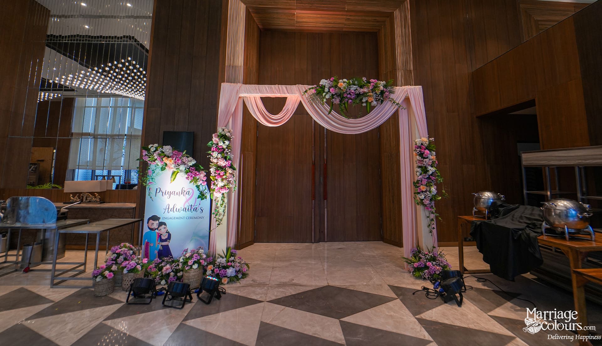 sheraton-grand-chennai-engagement-entrance-arch